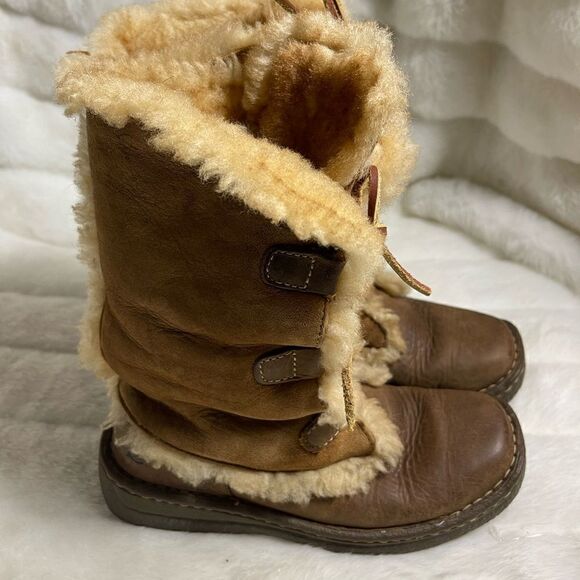 Born Brown leather lace up boots with shearling lining rubber soles size… - Picture 2 of 12